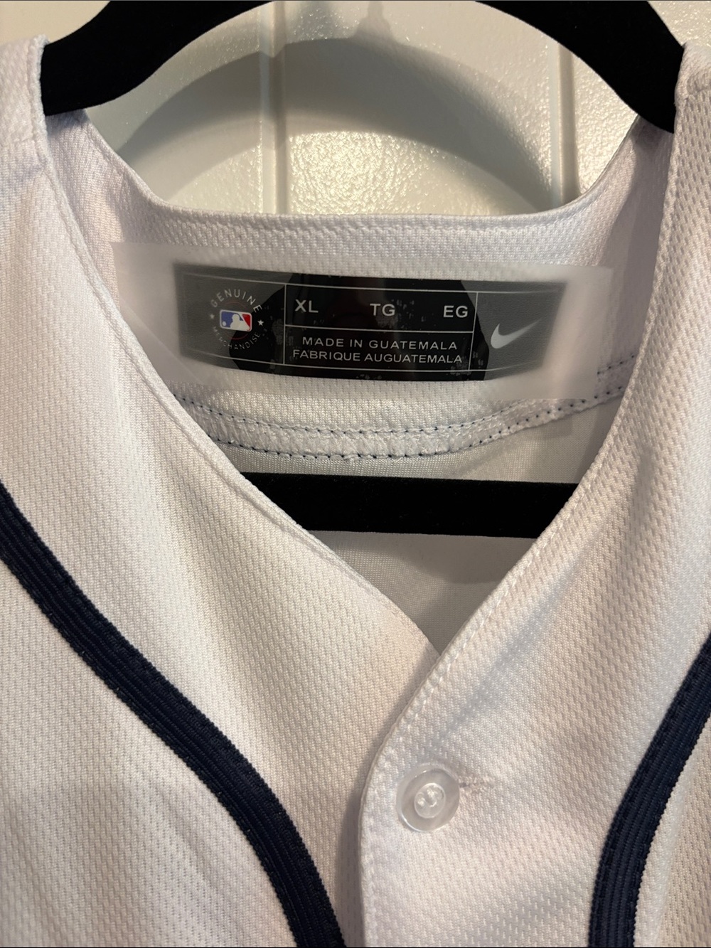 Seattle Mariners Griffey Jr. White Jersey - Picture 3 of 5